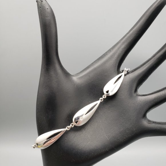Modernist Sterling Silver & Diamond Bracelet - Picture 1 of 6